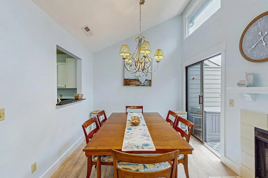 Carolina Place 3424-1